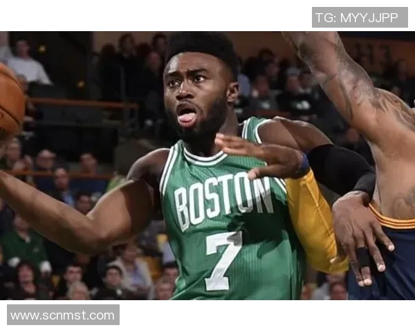 巴黎圣日耳曼队重建之路：新星崛起与豪门梦想的交汇点