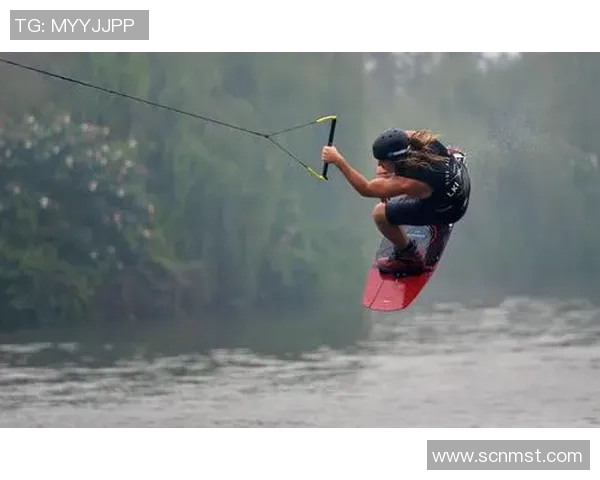 极限运动世界杯精彩回顾成都街舞队默契配合引人瞩目